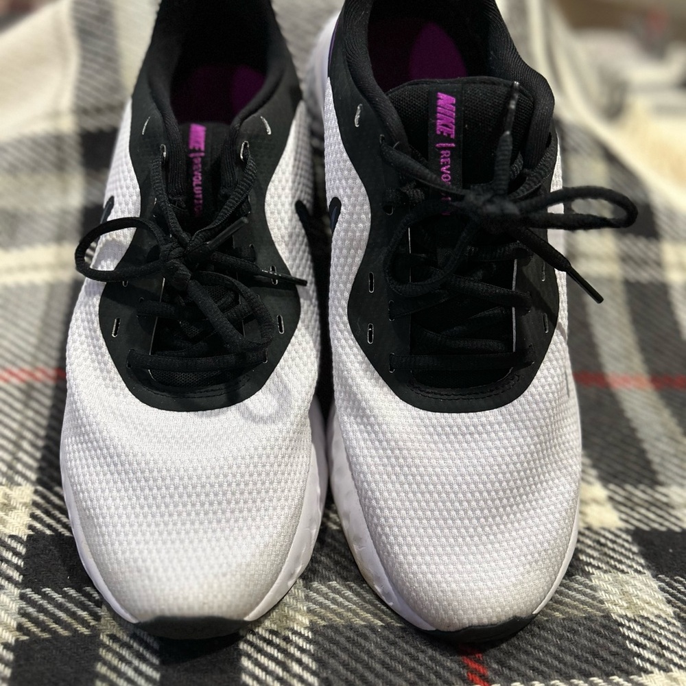 Nike Black and White Sneakers with Modern Design